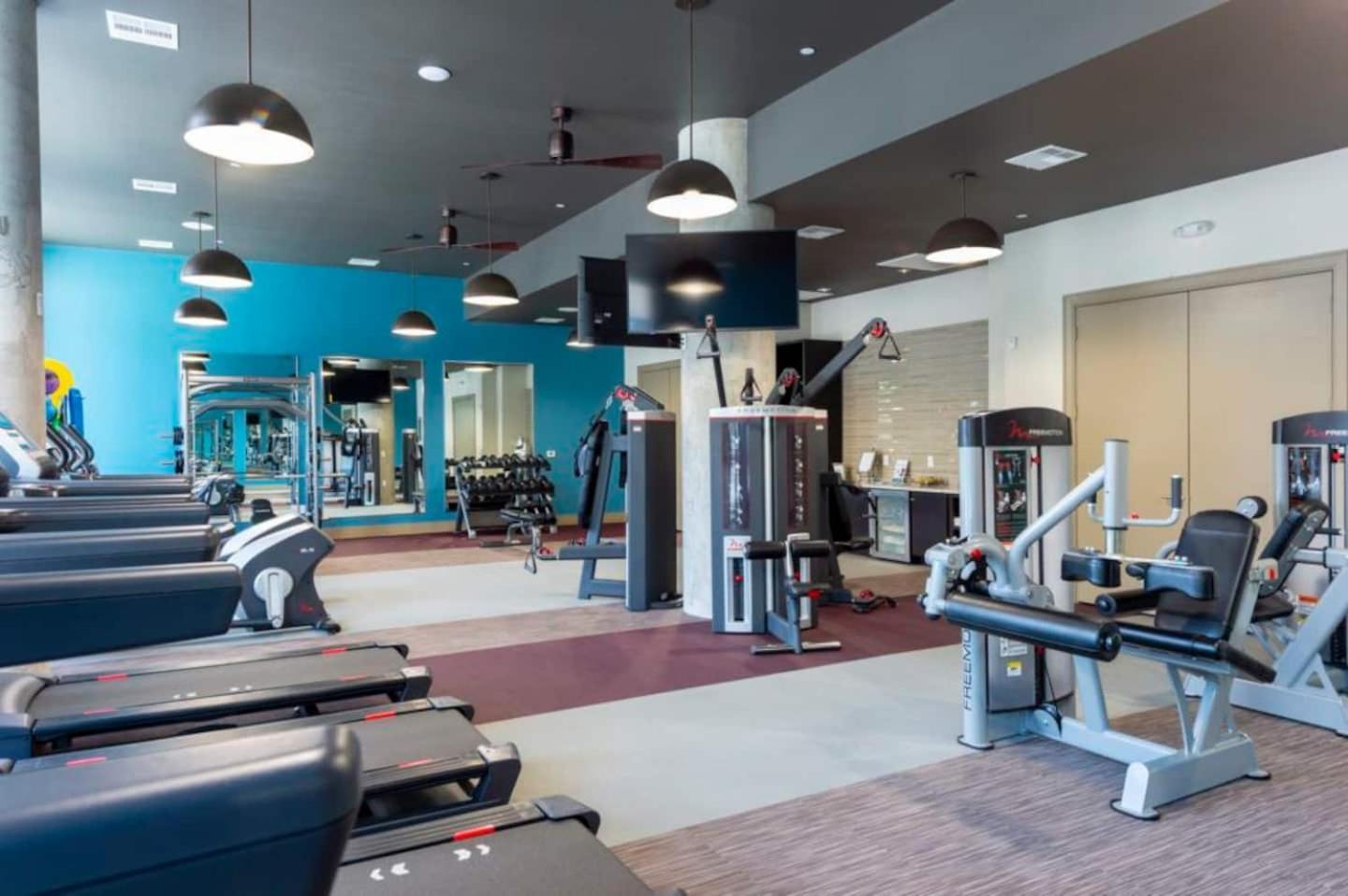 Downtown Apt Free Parking - Pool - Gym - Fully Kitchen Houston Bagian luar foto